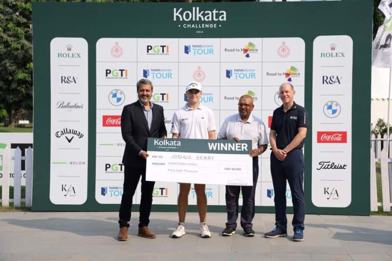 Champion Joshua Berry (2nd from left) receives the cheque from (L - R) Mr. Amandeep Johl, CEO, PGTI, Mr. Gaurav Ghosh, Captain, RCGC and Mr. Jamie Hodges, HotelPlanner Tour Director