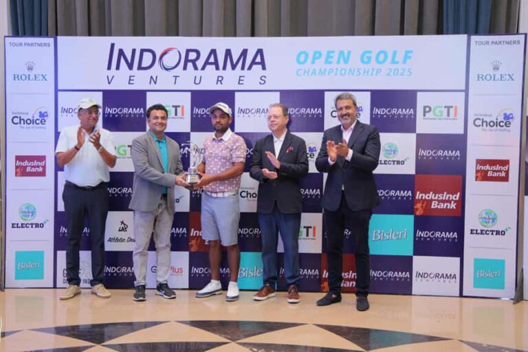 Champion Sachin Baisoya (centre) receives the trophy from Mr. Samir H Rawal, Vice President, Indorama Ventures (2nd from left). The other dignitaries seen in the picture are Mr. Farzan Heerjee, Golf Promoter (2nd from right), Mr. Devang Shah, MD, Navratna Group (extreme left) and Mr. Amandeep Johl, CEO, PGTI (extreme right).